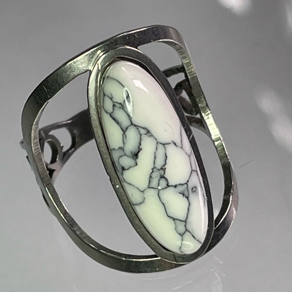 NWT Stainless Steel Silver enamel Woman ring Size 7 - Picture 4 of 15